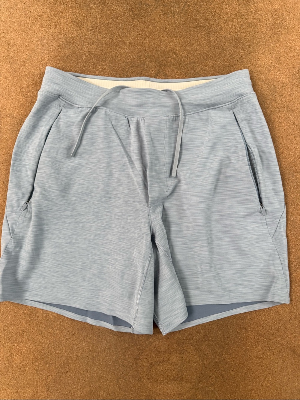 Lululemon Men’s Technical Training Shorts Gray Size M – Like New